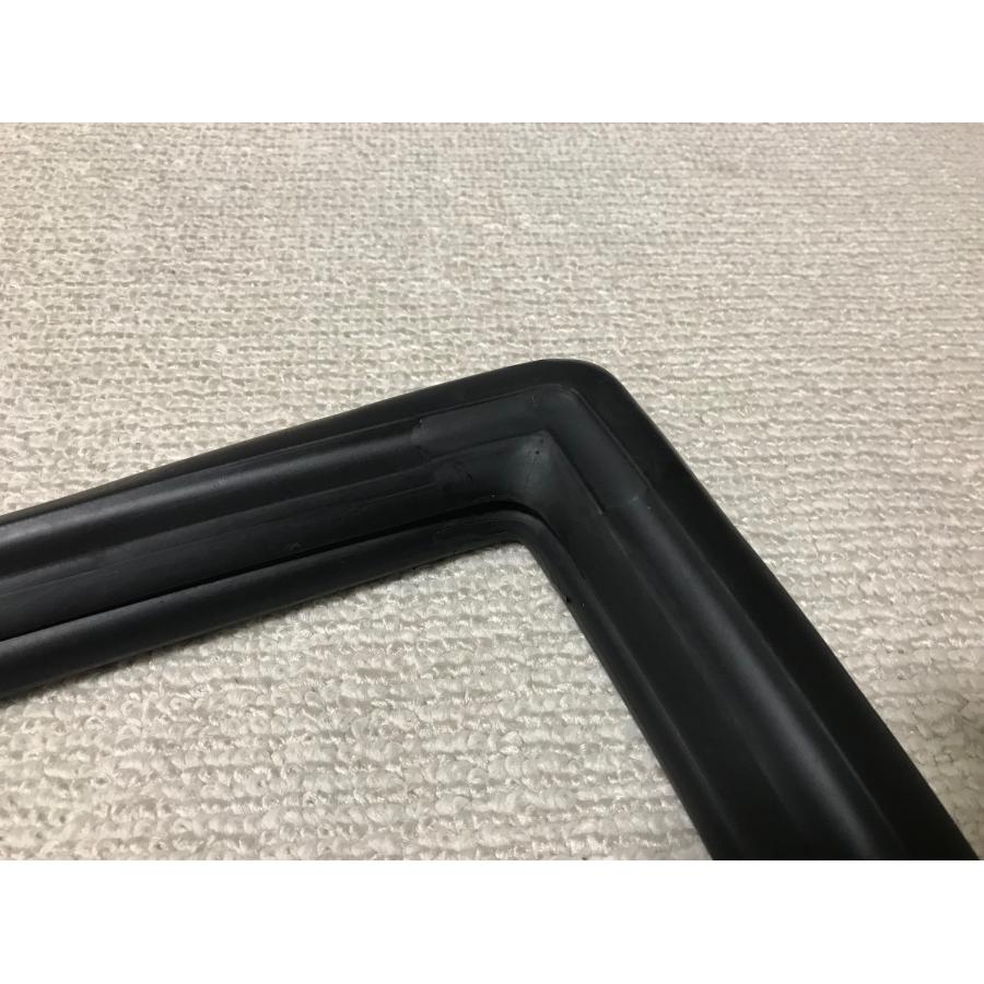 ウェザーストリップ、リア(TE27レビン、トレノ)